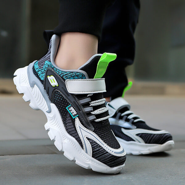 Mesh Breathable Children's Net Shoes, Big Children's Light Running Shoes, Elementary School Students Flying Woven Sports Shoes - Image 6